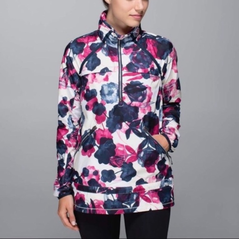 Lululemon misty miss jacket-size 4 windbreaker/rain shell